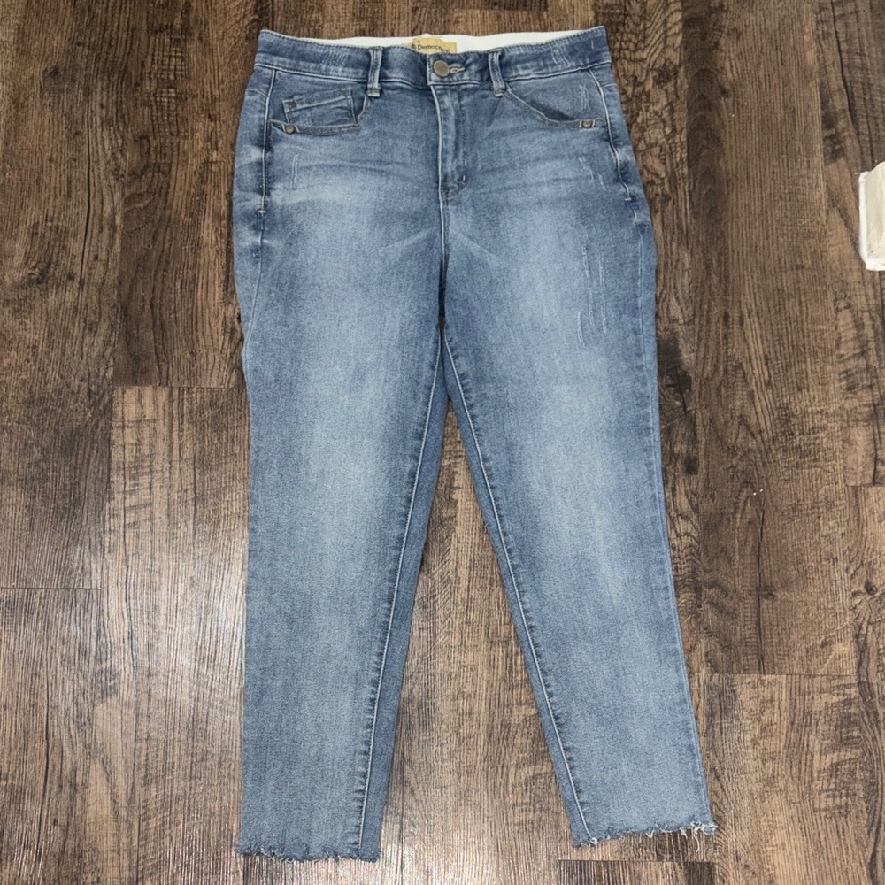 Democracy Light Blue Ankle Jeans